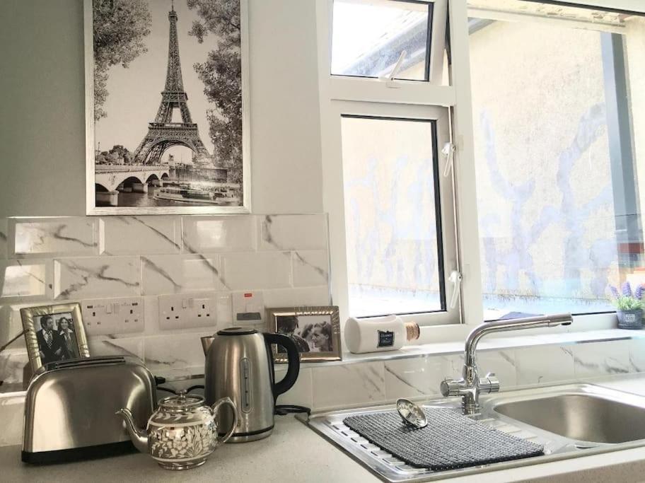 Paris Rooftop Studio At The Residence, Bantry Exterior foto